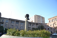 памятник Сахарову
