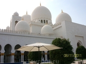 Знаменитая мечеть в Абу-Даби.