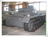 PzKpfw III Ausf.J (Panzerkampfwagen III) - немецкий средний танк времён Второй мировой войны, серийно выпускавшийся с 1938 по 1943 год. Эти боевые машины ...