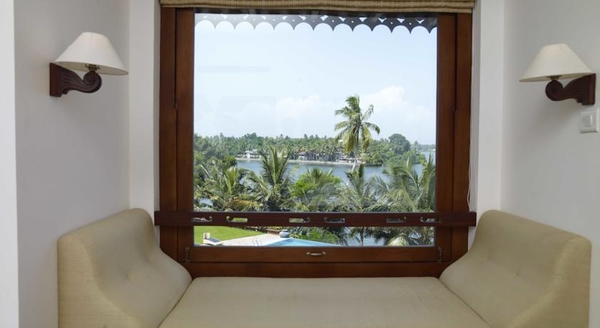 The Raviz Resort and Spa, Ashtamudi