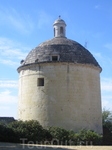 Замок Брезе. Одна из его башень