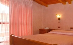 Broadway Hotel
