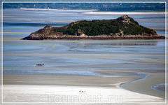 вид с аббатства МОН СЕН-МИШЕЛЬ ( Mont Saint-Michel )