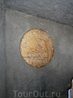 медаль  на стене  Пантеона  славы - за освобождение Сталинграда