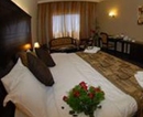 Фото Sun Hills Suites Hotel Maameltein