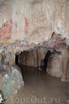 горный ручей в пещере. Горы Матансас