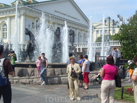 В Александровском саду