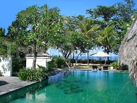 Фото отеля Kupu Kupu Barong Beach Resort