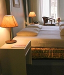 Avenue Hotel