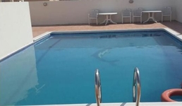 Al Commodore Suites