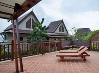 Baan Chompuu Villa