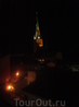 Олевисте подсвечивается ночью - и в ночи ещё более загадочный вид у этой церкви)