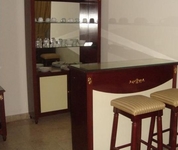 Al Commodore Suites