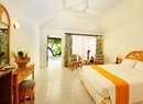 Фото Holiday Island Resort