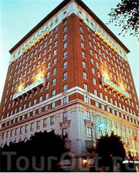 Фото отеля The Historic Mayfair Hotel Фото отеля The Historic Mayfair Hotel