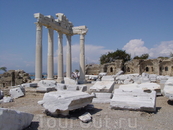 Храм Аполлона и Афины в Сиде. (II век нашей эры).