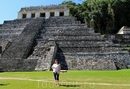 Пирамида закрыта для посетителей