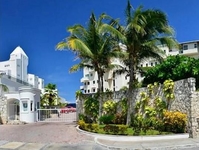 Bsea Cancun Plaza