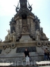 возле памятника  Колумбу в Барселоне