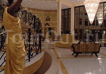 Raouf Hotels International Moon