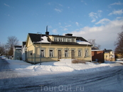 Суоменлинна (фин. Suomenlinna — «Финская крепость») или Свеаборг (швед. Sveaborg — «Шведская крепость») 
Находится в 10 минутах езды на пароме от центра ...