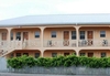 Фотография отеля Connies Comfort Suites Фотография отеля Connies Comfort Suites
