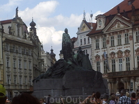 Памятник герою Чехии Яну Гусу