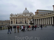 чуть чуть возвращаешься от Ватикана и.... видишь площадь перед Собором Святого Петра