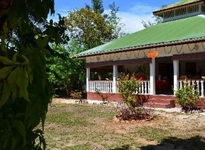 Paradise Flycatchers Lodge