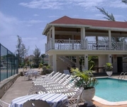 Pipers Cove Resort