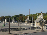 Статуи символизирующие крупные города Франции