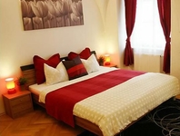 Annas Charles Bridge Apartment