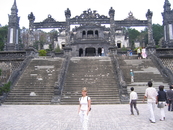 Лестница, ведующая во Дворец Тхайхоа.