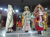  Платья - плод фантазии молодого узбекского дизайнера.
