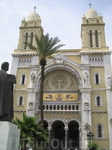 Католический собор на центральной улице столицы