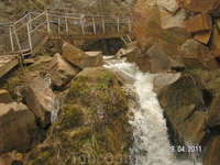 Медовые водопады; третий водопад - "Малая чёртова мельница"