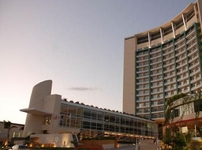 B2B Malecon Plaza Hotel & Convention Center