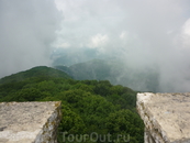 Башня Ахун высотой 30 метров.В этот день облака оказались под нами.