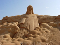 Фестиваль песчаных скульптур в Альбуфейре - "Статуя Христа в Рио-де-Жанейро"