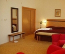 Фото Cassells Hotel Apartments