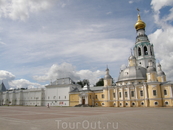 Площадь перед  Кремлем