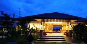 Baan Chay Namm Resort