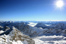  Вид с Zugspitze, 2962m в сторону Австрии
