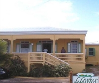 Фото отеля Lloyds Guest House