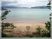 остров Ко Вай, пляж Пакаранг, эх... сейчас бы на этот стульчик...))