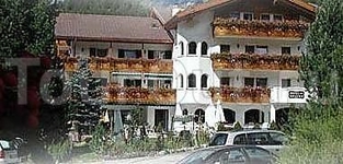 Dorfer Hotel