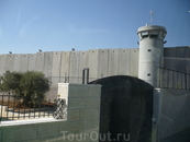 Стена,отделяющая Палестину и Израиль