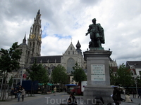 Антверпен. Памятник Рубенсу.