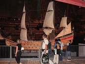 Стокгольм. Музей корабля Vasa - это действительный пример того, как и чем привлекать туристов. Шведы подняли затонувший более 330 лет назад корабль, выстроили ...