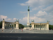 площадь Героев в Будапеште, с нее была скопирована наша площадь Независимости в киеве